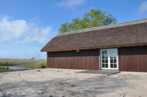 A calm space for nature lovers by the sea